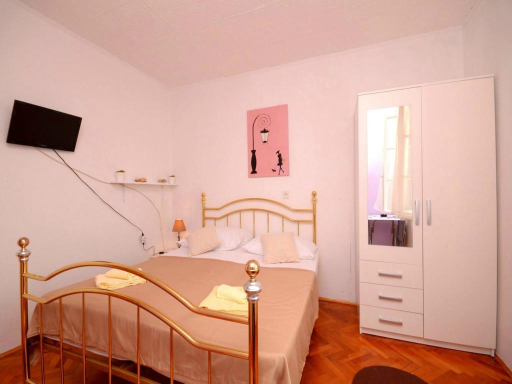 Pensjonat Ana 3*